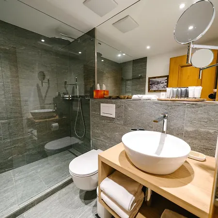 Alpina Apartment Klosters