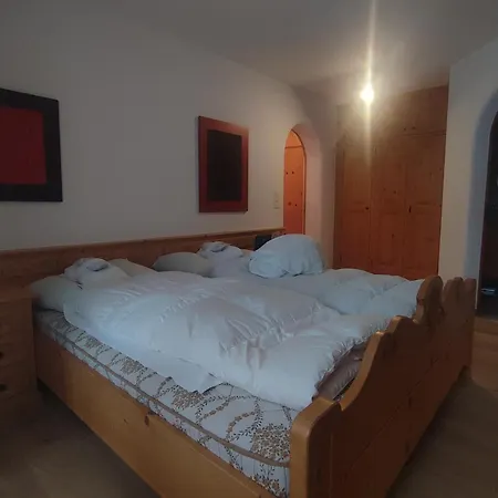 Alpina Apartment Klosters