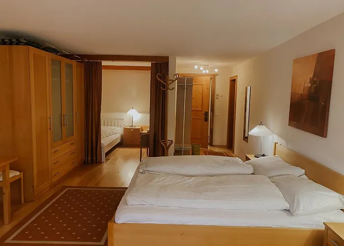 Alpina * Klosters-Serneus