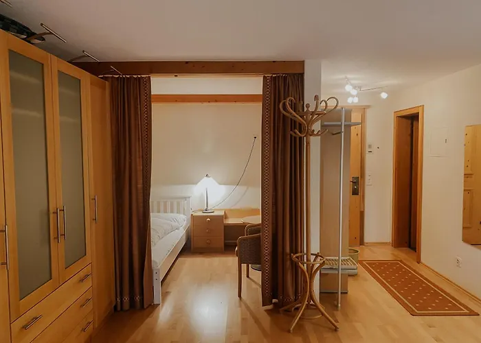 Alpina * Klosters-Serneus