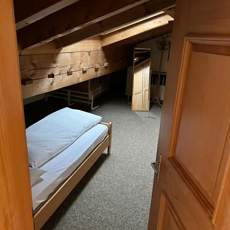 Alpina Lejlighed Klosters